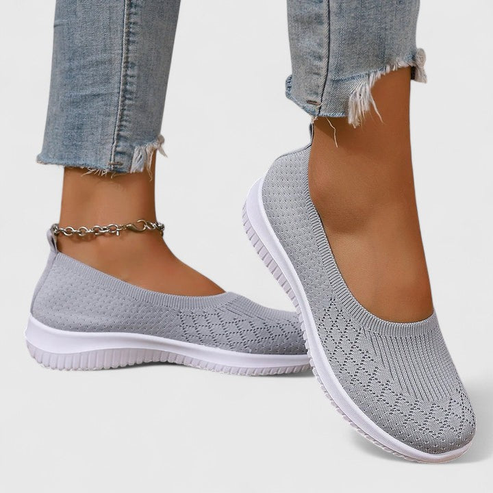 ODARA | ORTHOPAEDIC SLIP-ONS